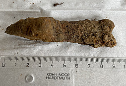 Identifikace nálezů ze staré lesní cesty